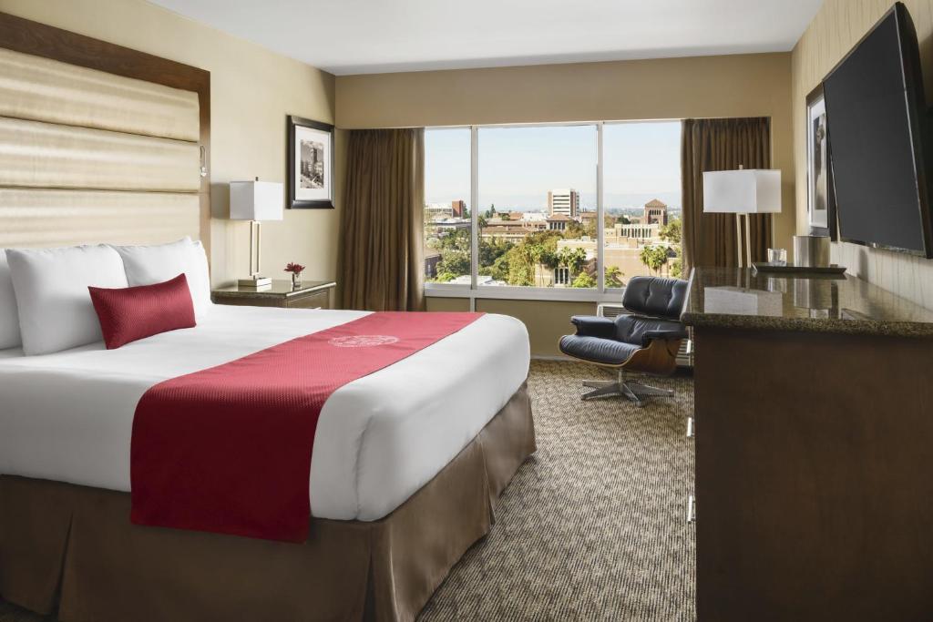 USC Hotel Main image 1